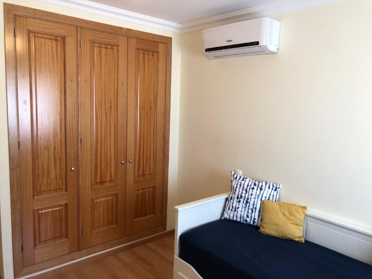 Montenegro Dreams Faro Bagian luar foto